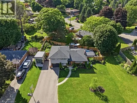 28 Riverview Terrace Paris ON N3L 2P4