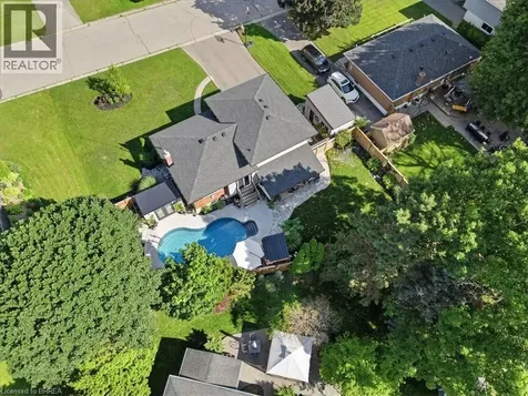 28 Riverview Terrace Paris ON N3L 2P4