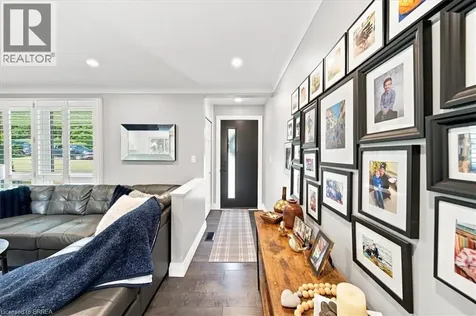 28 Riverview Terrace Paris ON N3L 2P4