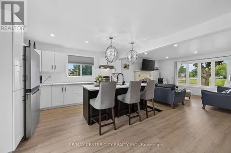 1 Idsardi Avenue St. Thomas ON N5R 5P5