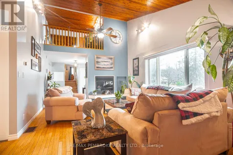 177 Sylvan Drive Petawawa ON K8A 6W7