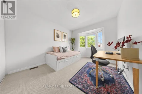 1587 Duplante Avenue Ottawa ON K4A 4A1