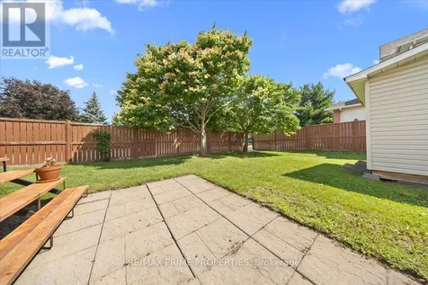 1587 Duplante Avenue Ottawa ON K4A 4A1