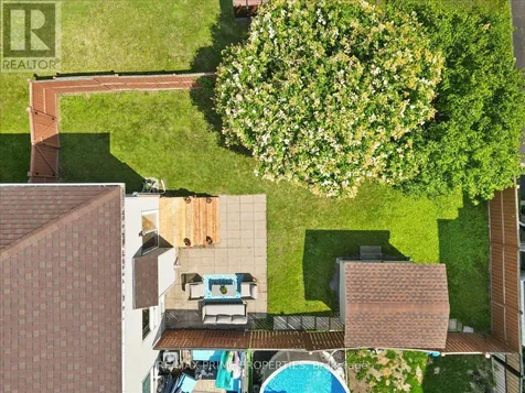 1587 Duplante Avenue Ottawa ON K4A 4A1