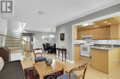 109 Braddock Private Ottawa ON K2J 0E7