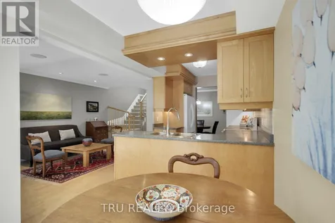 109 Braddock Private Ottawa ON K2J 0E7