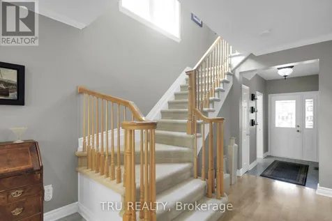 109 Braddock Private Ottawa ON K2J 0E7