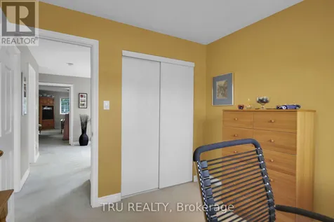 109 Braddock Private Ottawa ON K2J 0E7