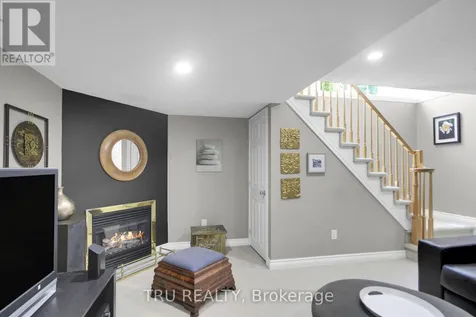 109 Braddock Private Ottawa ON K2J 0E7