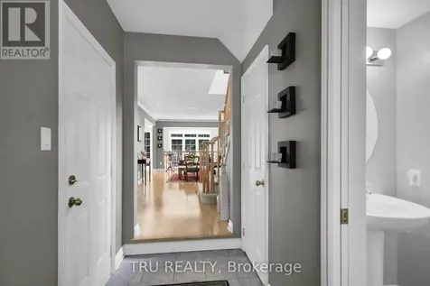 109 Braddock Private Ottawa ON K2J 0E7
