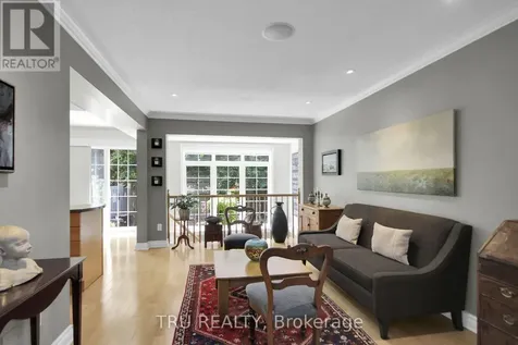 109 Braddock Private Ottawa ON K2J 0E7