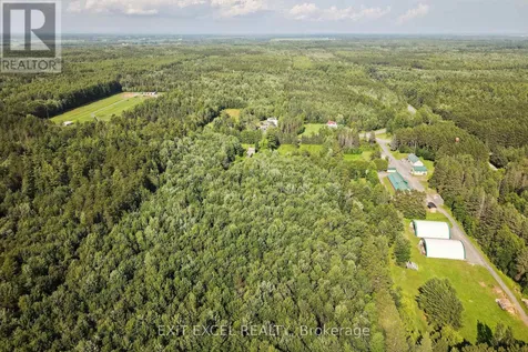 4822 Champlain Street Clarence-rockland ON K0A 1E0