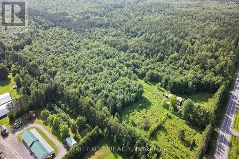 4822 Champlain Street Clarence-rockland ON K0A 1E0