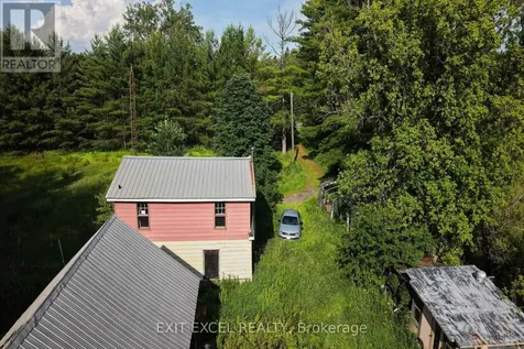 4822 Champlain Street Clarence-rockland ON K0A 1E0