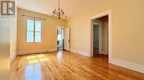 14 Galt Street Ottawa ON K1S 4R4