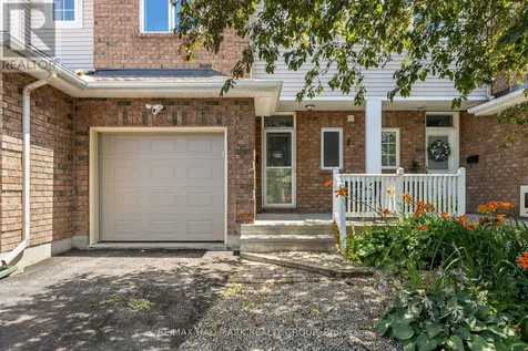 988 Lucille Way Ottawa ON K4A 4J2