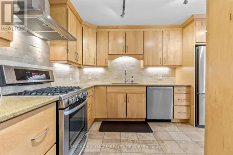 988 Lucille Way Ottawa ON K4A 4J2