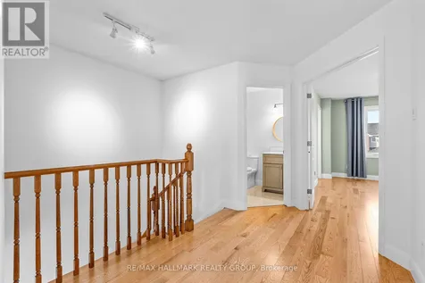 988 Lucille Way Ottawa ON K4A 4J2
