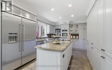 7925 Cedarbrook Trail Whitby ON L1M 1L9