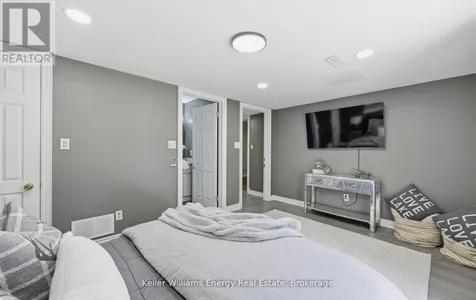 7925 Cedarbrook Trail Whitby ON L1M 1L9