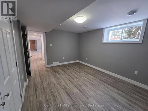 398 Kingsway Street East Kincardine ON N2Z 1W3