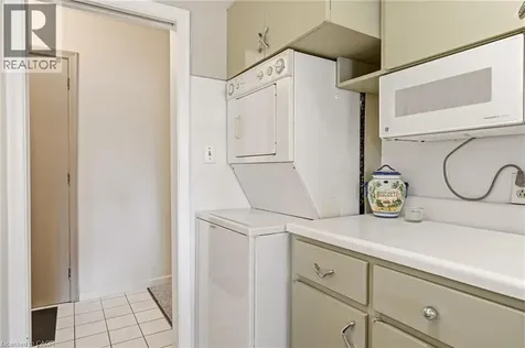 38 Charlton Avenue West Hamilton ON L8P 2C1