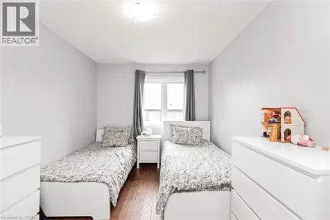 55 Greenwich Avenue Stoney Creek ON L8J 0L6
