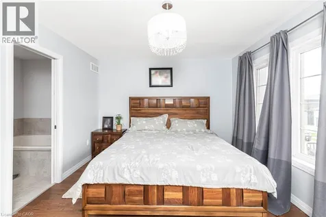 55 Greenwich Avenue Stoney Creek ON L8J 0L6