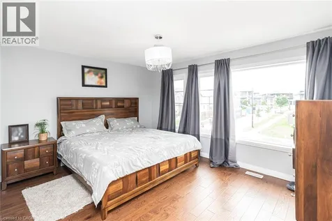 55 Greenwich Avenue Stoney Creek ON L8J 0L6