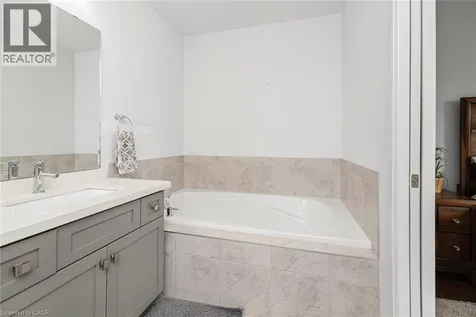 55 Greenwich Avenue Stoney Creek ON L8J 0L6