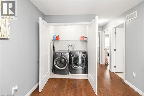 55 Greenwich Avenue Stoney Creek ON L8J 0L6