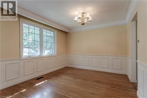 342 Bryant Crescent Burlington ON L7L 3Z5