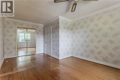 342 Bryant Crescent Burlington ON L7L 3Z5