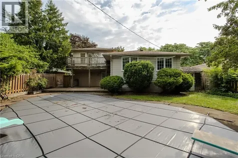 342 Bryant Crescent Burlington ON L7L 3Z5