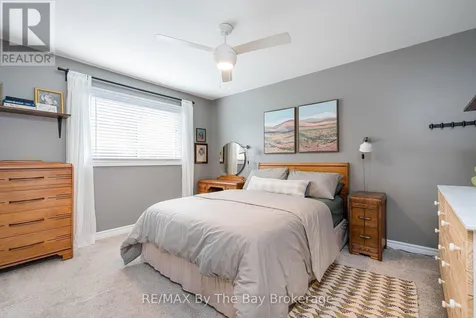 8 Harben Court Collingwood ON L9Y 4L8
