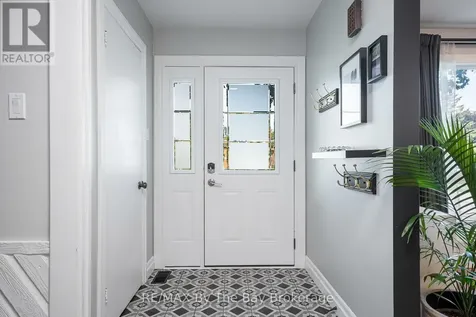 8 Harben Court Collingwood ON L9Y 4L8