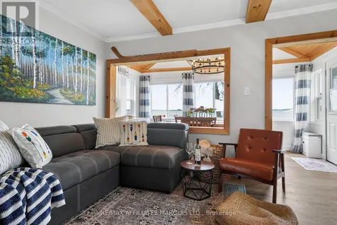 19 Hamilton Island Road South Glengarry ON K0C 2E0