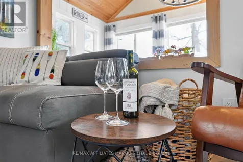 19 Hamilton Island Road South Glengarry ON K0C 2E0