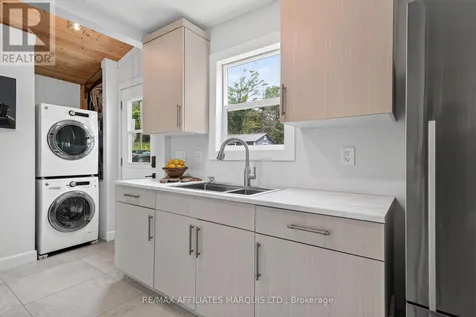 19 Hamilton Island Road South Glengarry ON K0C 2E0