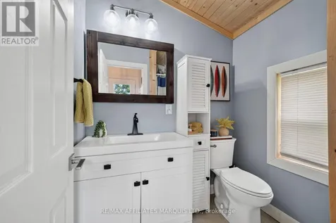 19 Hamilton Island Road South Glengarry ON K0C 2E0