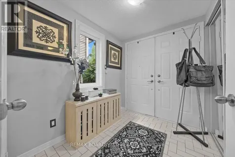 24 Hackett Street Ottawa ON K1V 0P7