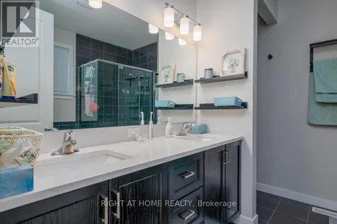 159 Boulonnais Grove Ottawa ON K2S 0T7