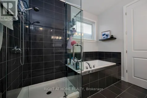 159 Boulonnais Grove Ottawa ON K2S 0T7