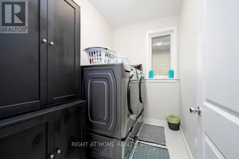 159 Boulonnais Grove Ottawa ON K2S 0T7