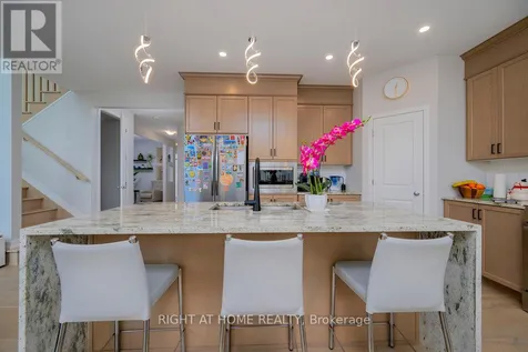 159 Boulonnais Grove Ottawa ON K2S 0T7