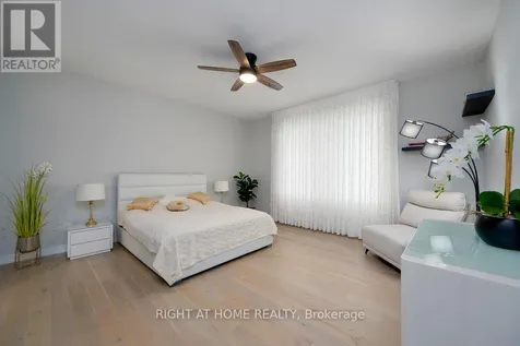 159 Boulonnais Grove Ottawa ON K2S 0T7