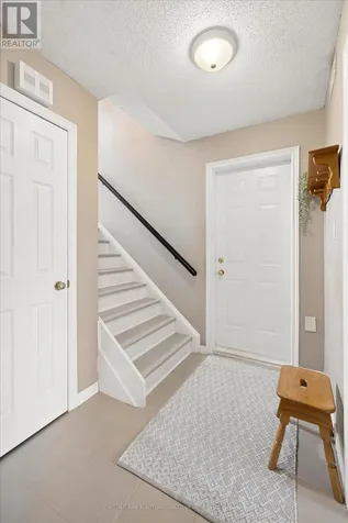 11 Bonniewood Drive Mapleton ON N0G 1P0