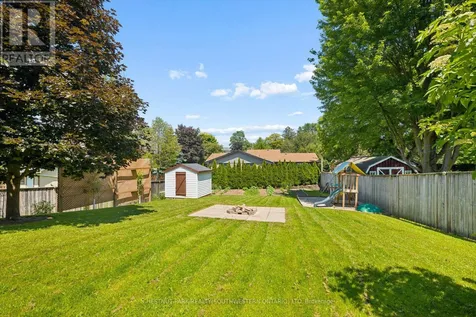 11 Bonniewood Drive Mapleton ON N0G 1P0