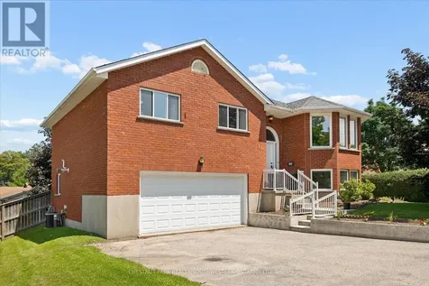 11 Bonniewood Drive Mapleton ON N0G 1P0