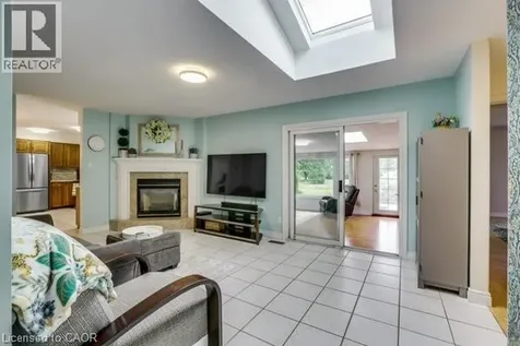 4542 Avenue Road London ON N6N 1E7